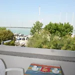 アパート Enjoy The Peace On Our Beautiful Terrace - Beahost *