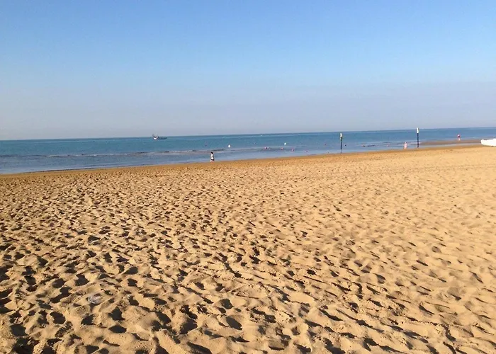 Enjoy The Peace On Our Beautiful Terrace - Beahost Appartamento Bibione