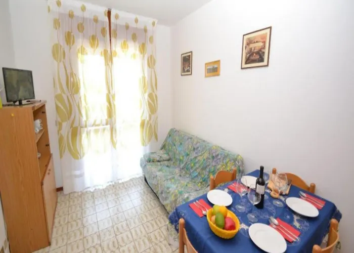 Enjoy The Peace On Our Beautiful Terrace - Beahost Apartmán